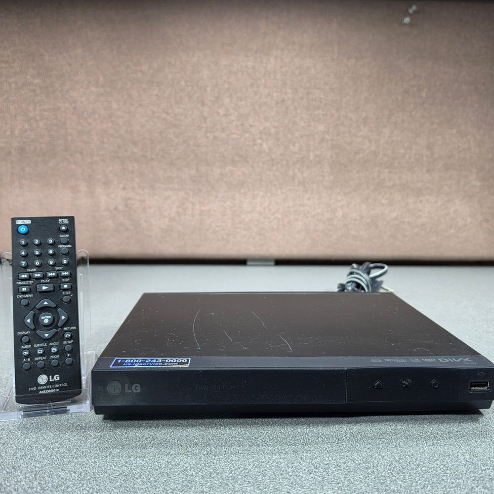 LG DVD Player DP122 Excellent Condition with Remote USB MP3 CD playback